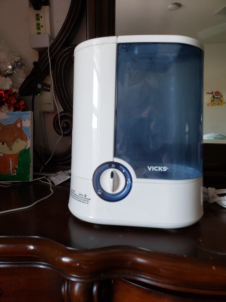 Vicks Dehumidifier 