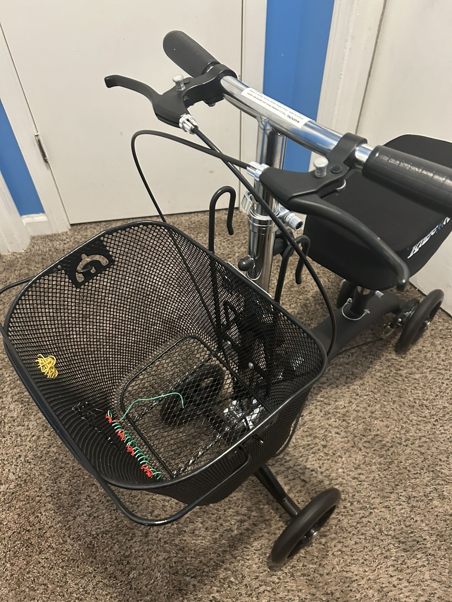 Knee Walker / Knee Scooter - Heavy Duty Body Med Knee Walker With Large Basket + Memory Foam Knee Cover