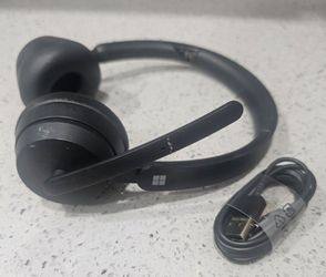 Microsoft Modern - Wireless Headset,Comfortable Stereo Headphones with Noise-Cancelling Microphone