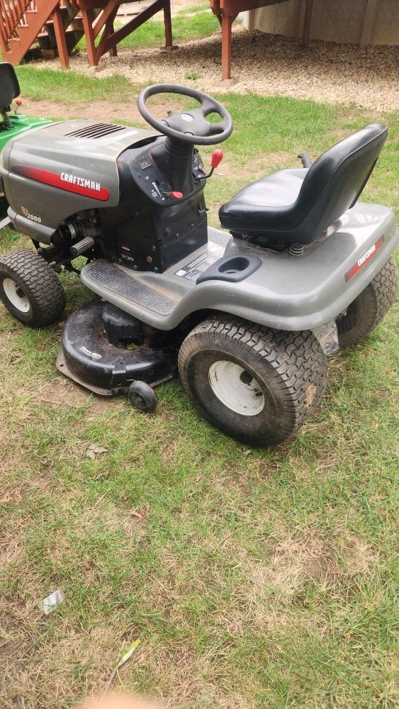 Craftsman riding mower
