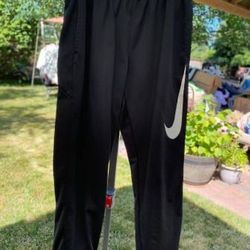 Men’s Clothes Size M Nike Dri-Fit Thermal Black Big SwooshTapered Pants Size Medium 