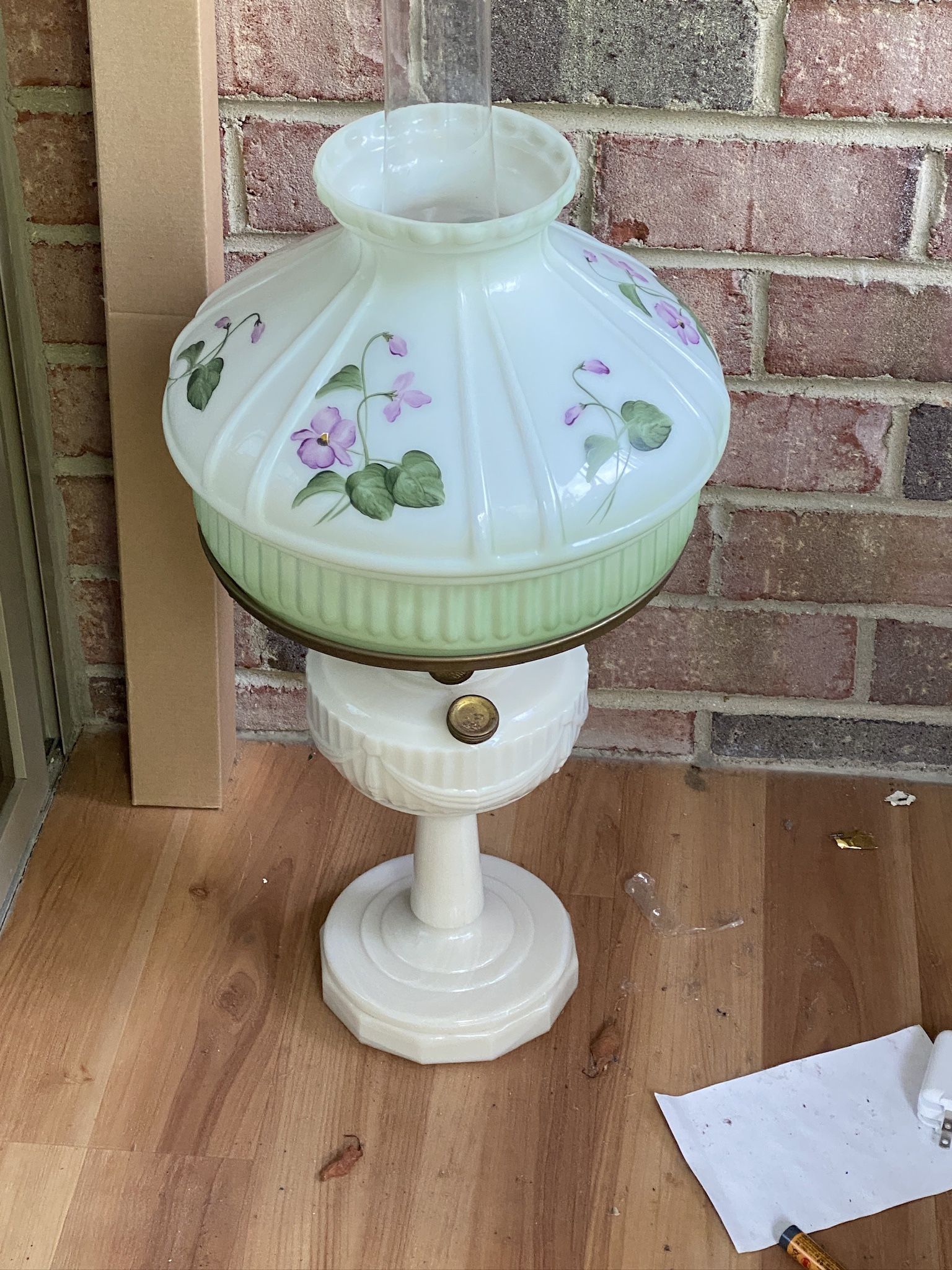 Aladdin Antique Oil lamp Excellent Condition