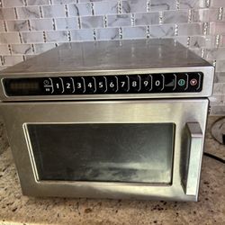 Amana Commercial Microwave