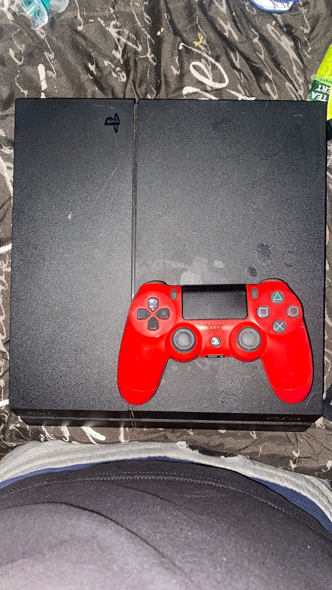 PS4 w Controller 