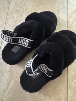 Fluff Yeah Ugg Slide Sandals BLACK size 9