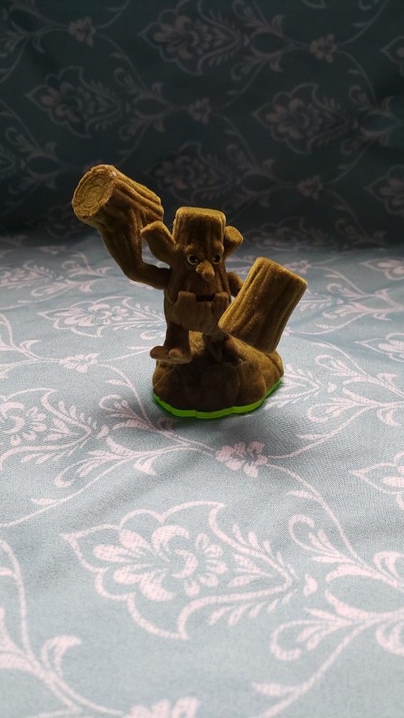 Stump Smash - Flocked (Skylanders)