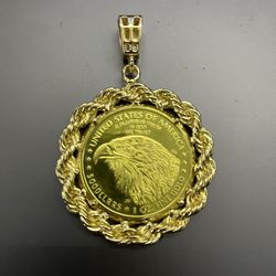 Necklace with pending