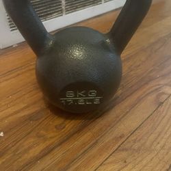 8 KG Kettlebell 