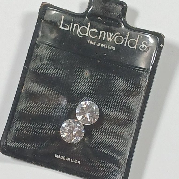 Lindenwold Fine Jewlers - 2 CT Diamonds