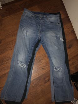 Men’s JEANS (READ DESCRIPTION)