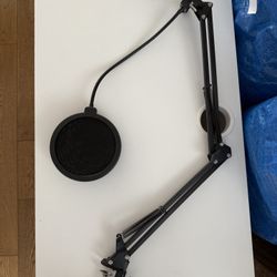 Adjustable Microphone Boom Arm with Pop Filter
