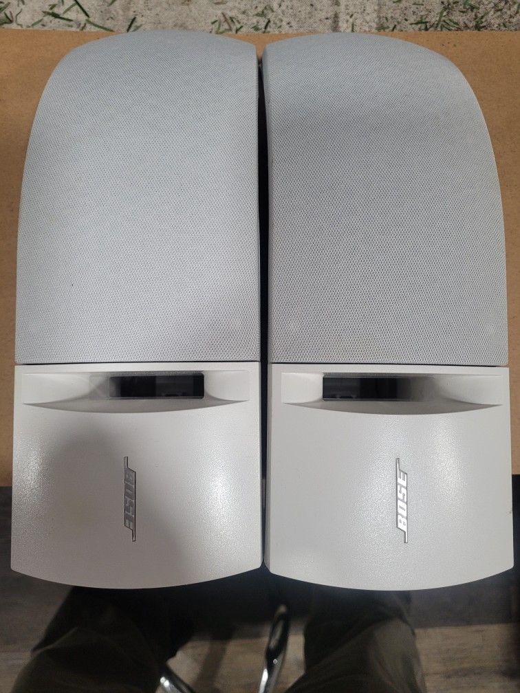 Bose Bookshelf Speakers NEW