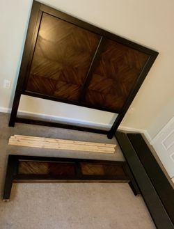LOW PRICED Bed Frame (Queen) Wood Furniture (*Priced To Sell)