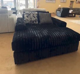 Comfy, Soft Fluffy Corduroy Accent Lounge Piece / Colors Available