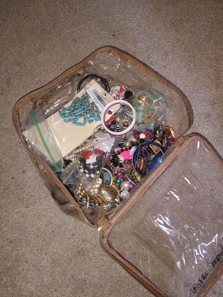 Bag Of Mixed Jewelry