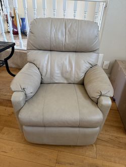 Recliner chair