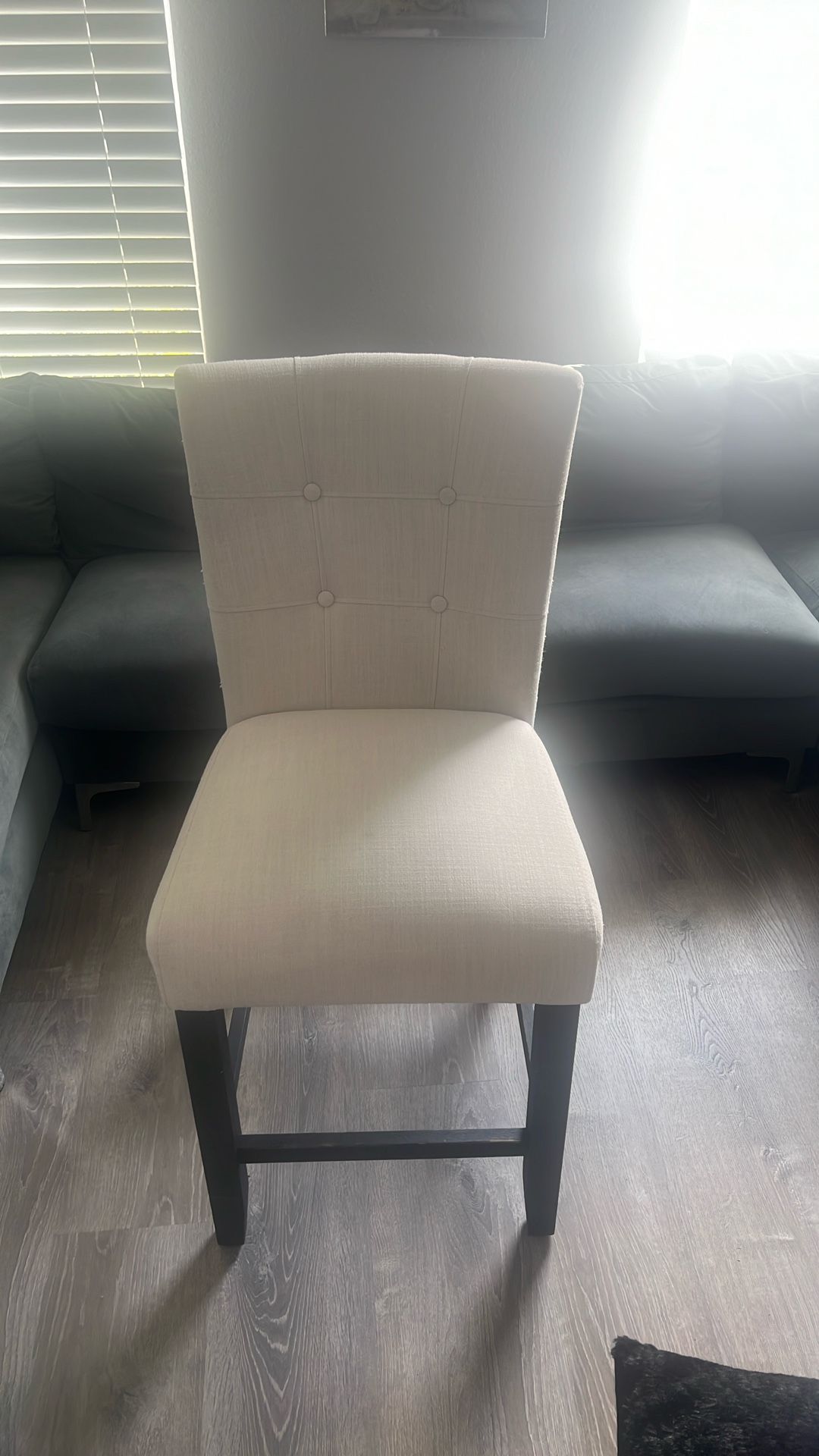 4 Bar Stools