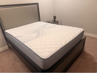 Serta Queen Mattress(only mattress)
