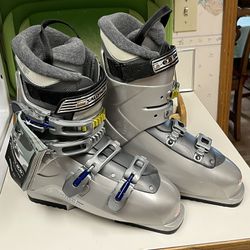 Salomon Irony TF Women’s Size US10 Ski Boots (New)