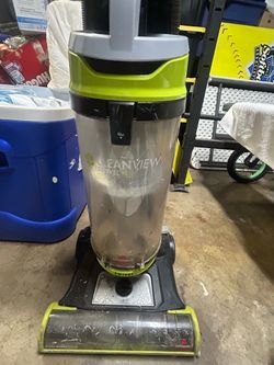BISSELL clean view swivel vacuum
