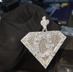 Custom diamond Jewlery