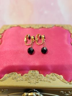 Vintage Gold Tone 3 Strand Black Bead Dangle Drop Clip On Earrings F9