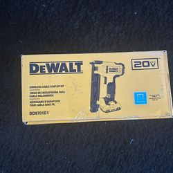 DeWalt 20V Max Cordless Cable Stapler Kit