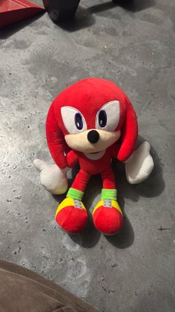 Knuckles Plush - Sonic the Hedgehog