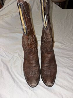 Rustic Justin cowboy boots 9.5D
