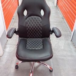 Computer Chair /