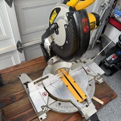 DeWalt Miter Saw