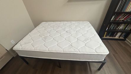 10” Queen Mattress with Black Metal Platform Bed Frame