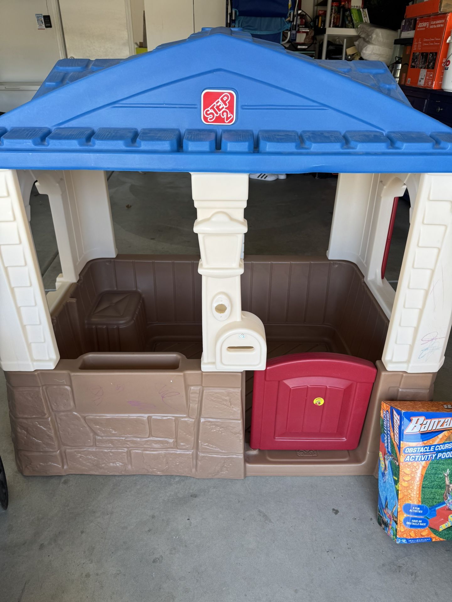 Doll House 
