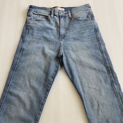High Rise Straight Levi Jeans 