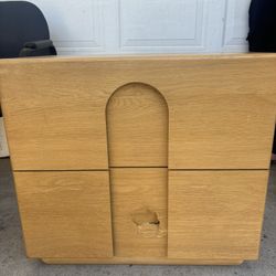 Nightstand 