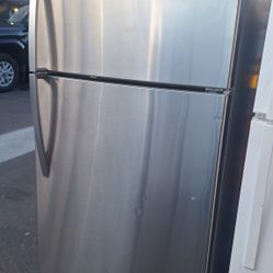 24CF CAPACITY., KENMORE REFRIGERATOR 