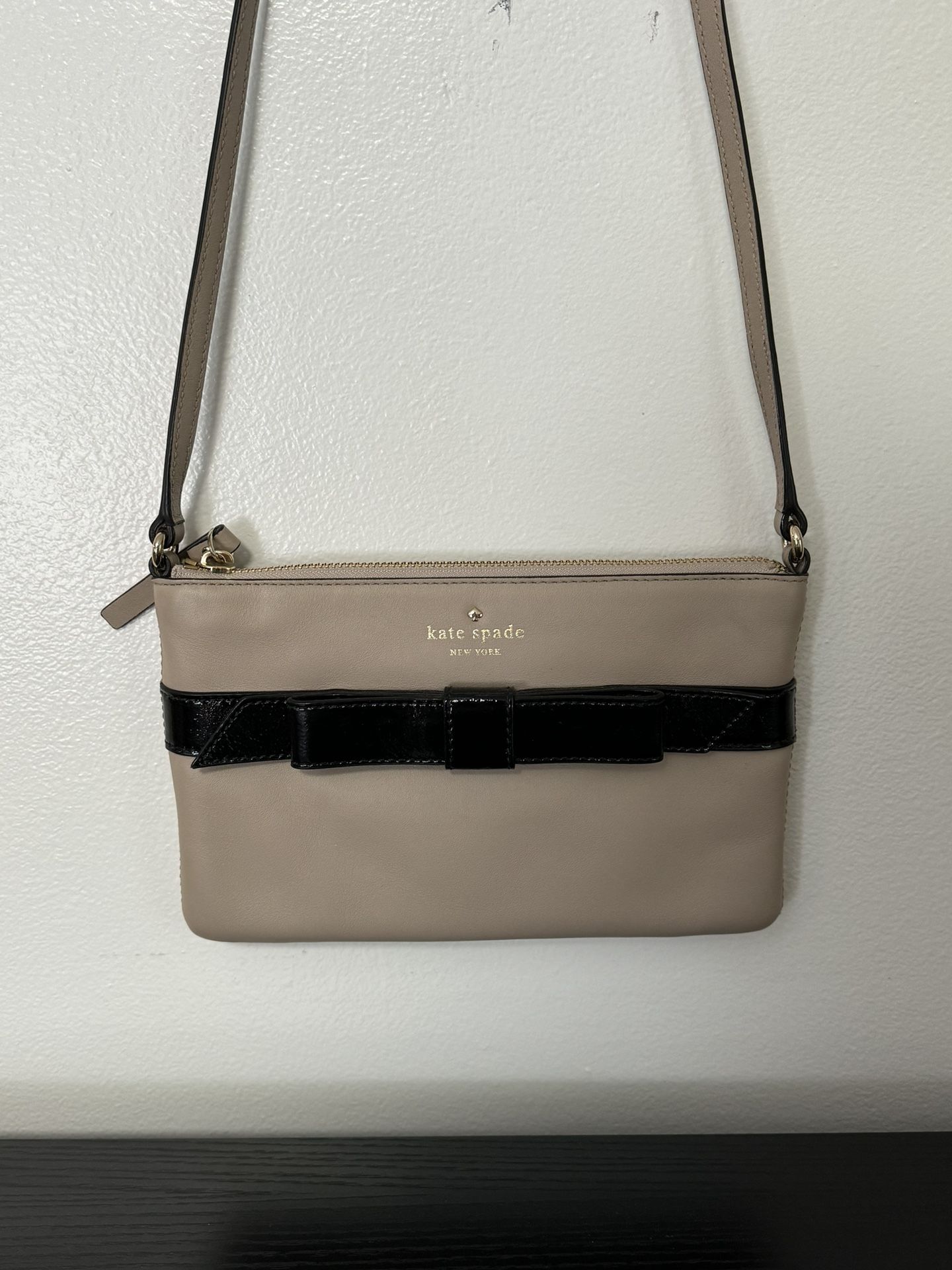 KATE SPADE LEATHER CROSSBODY BAG