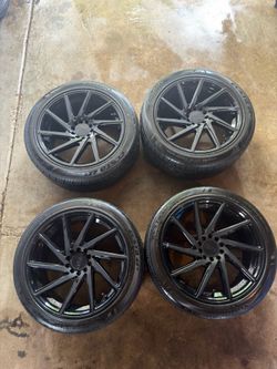 18 in F1R Universal Rims