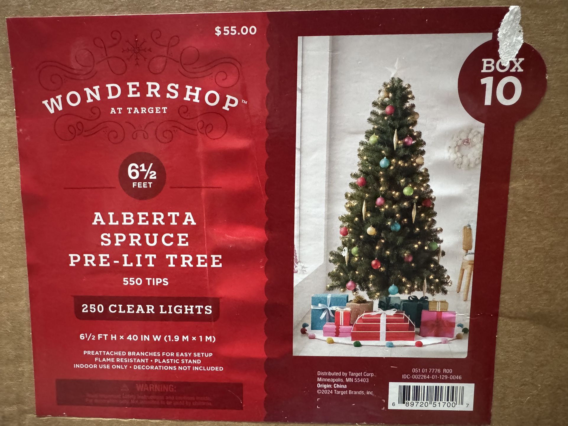 New Wondershop Alberta Spruce 6 1/2 Ft. Pre-Lit Tree. 550 Tips. Must Pickup