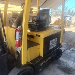 2016 HYSTER.  Capacity. 5000 LBS