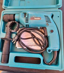Makita drill with case