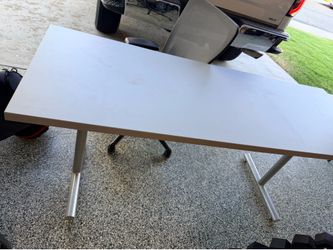 Office desk and chair