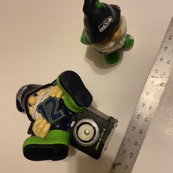 NFL Forever Collectibles Seattle Seahawks knomes Lot Of 2