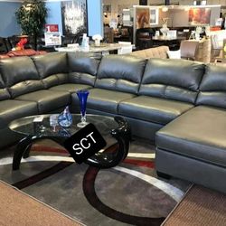 Brand New Ashley Couch ❗Gray Sectional Oversized 