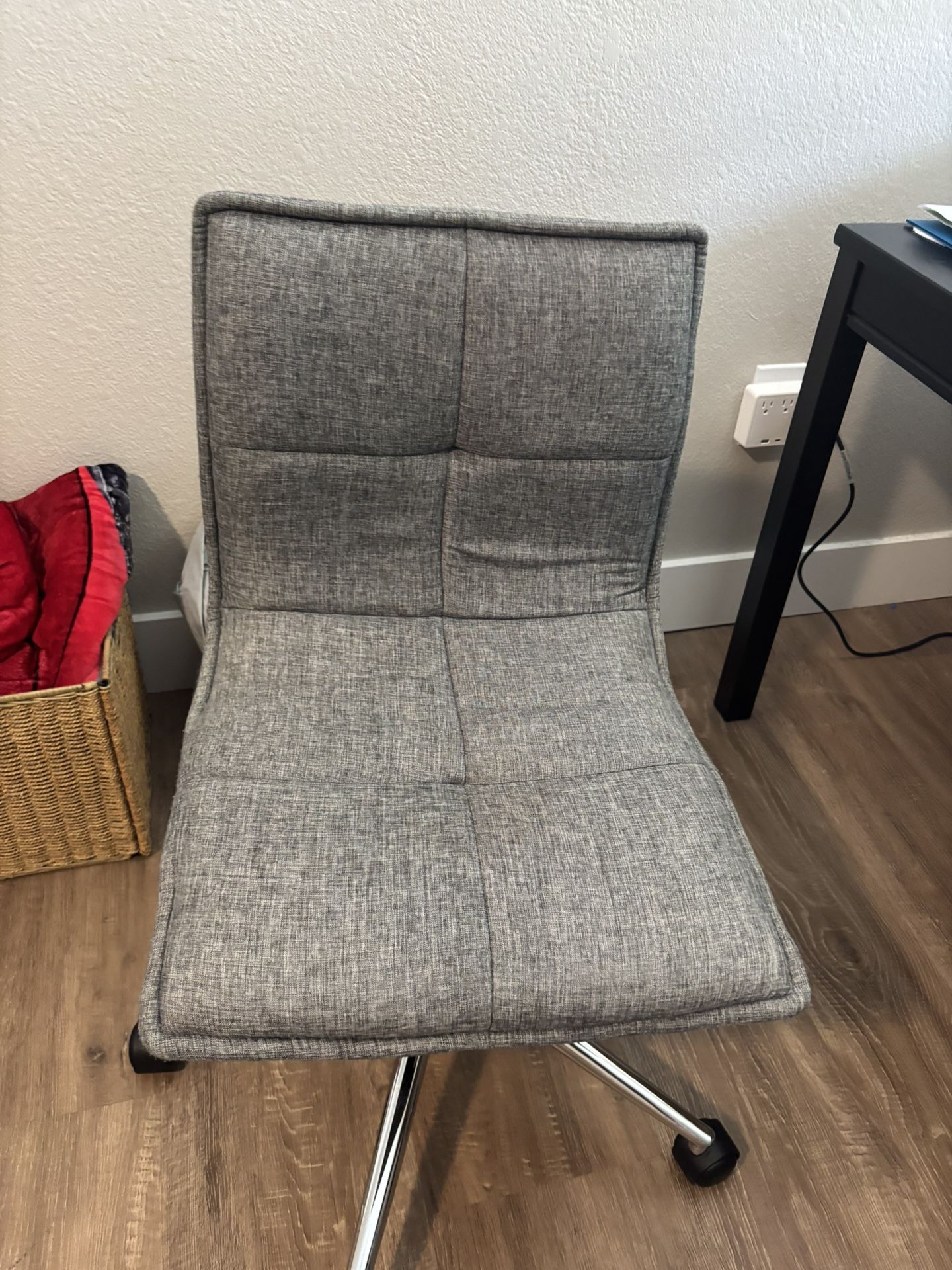 Grey Desk Chair
