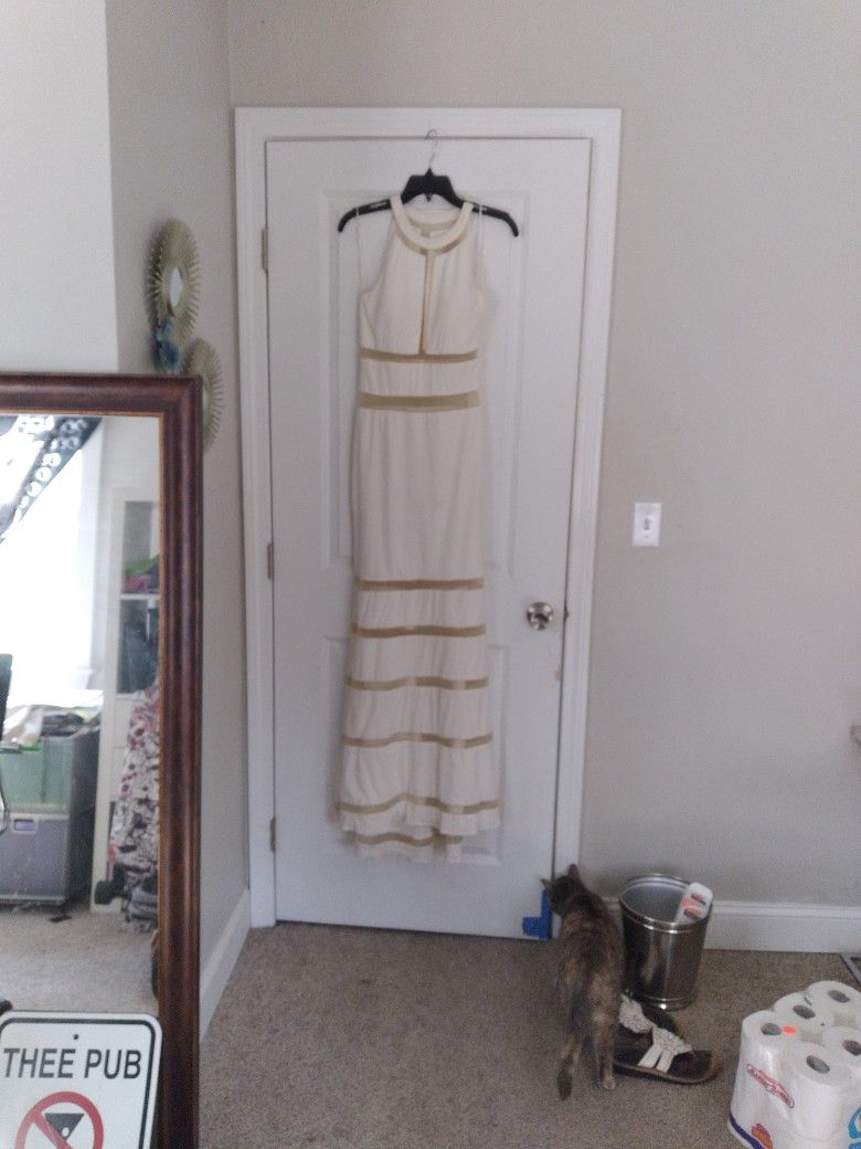 White Size 4 Prom Dress