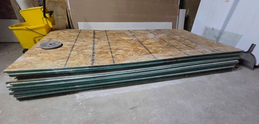 Plywood 4x8x 1/2