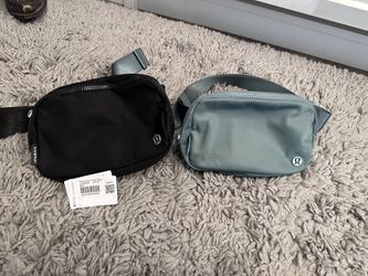 Lululemon Everywhere Belt Bag Green Only 