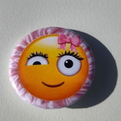 Emoji Pin Button 