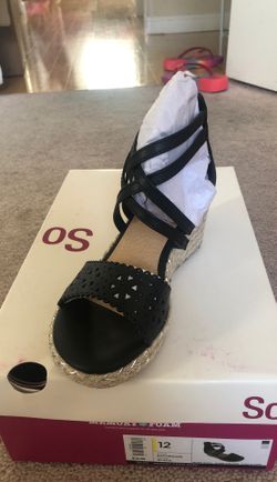 GIRLS BEAUTIFUL SANDALS SIZE 12